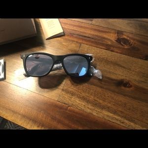 Toms Fitzpatrick Women’s Sunglasses BRAND NEW!